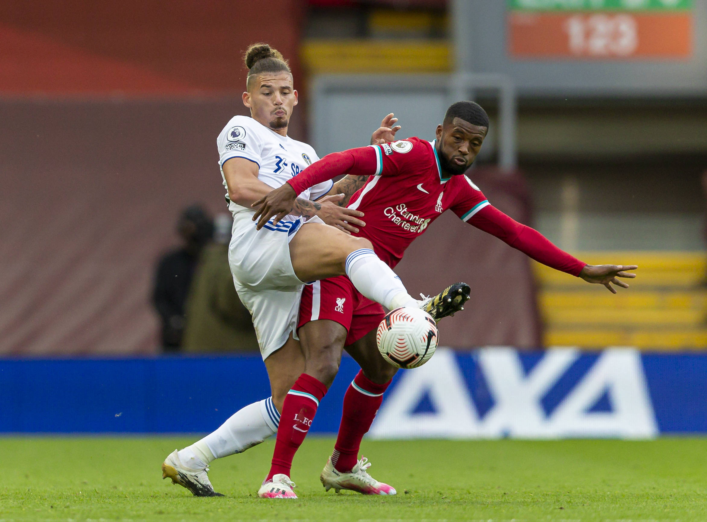 一人打一队 一人打一队